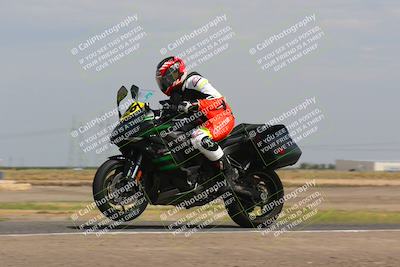 media/Sep-10-2023-Pacific Track Time (Sun) [[44210541ad]]/Group B/1220pm (Wheelie Bump)/